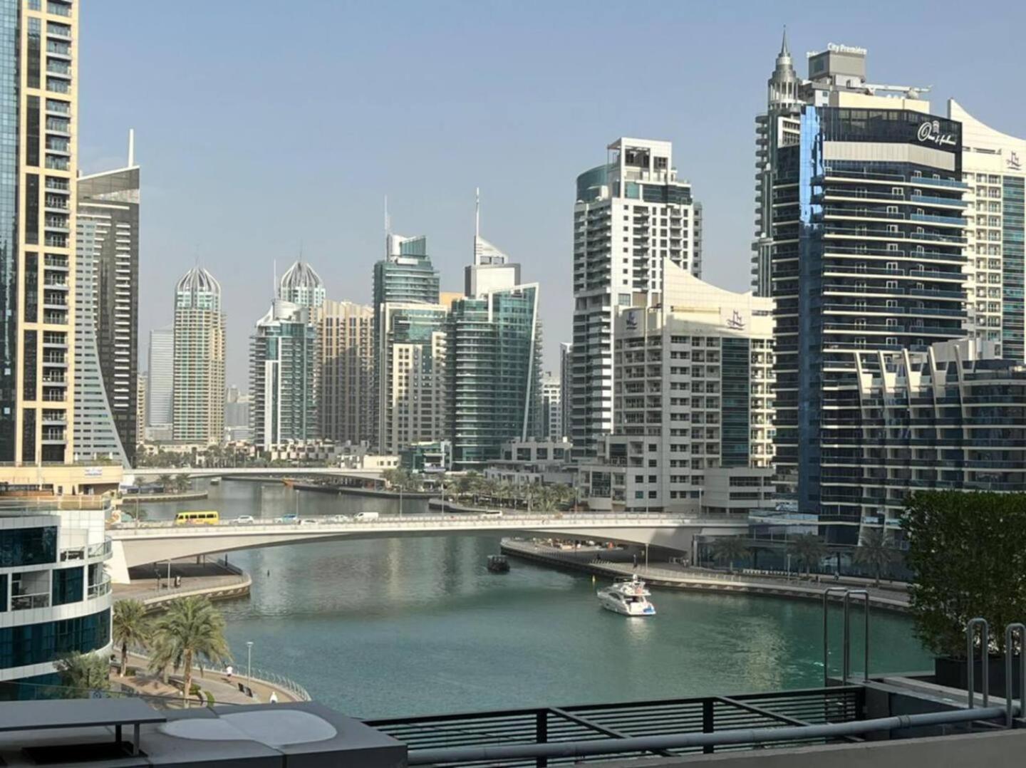 Luxurious 1 Bedroom Apartment In The Dubai Marina! Bagian luar foto